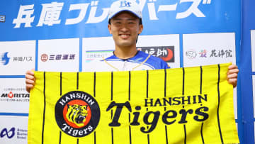 【阪神】育成2位山﨑照英と仮契約　今季関西独立リーグで断トツの盗塁王　内外野守れるユーティリティプレーヤー