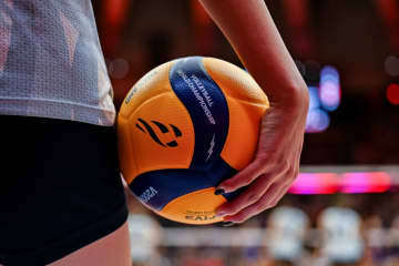 日本初開催の東京デフリンピックが異例の盛況ぶり！ 一方で“立ち見客だらけ”のバレーボール会場に元NHKアナが苦言「残念すぎる。誰でも応援できると思ってきたけど...」