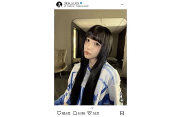 TWICE MINA、ぱっつん前髪のロングヘアが好評　ツアーオフショットに「お人形さんじゃん」