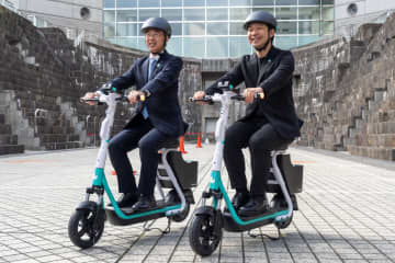 LUUP、座り乗り「電動シートボード」を横浜で始動　買い物に便利