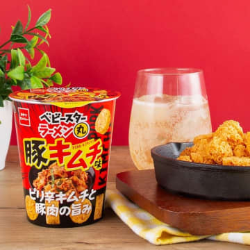 【コンビニへ急げ】寒い季節に最高！ベビースターラーメン丸に「豚キムチ味」が限定登場！11/17より全国で順次発売！