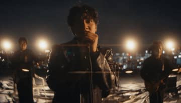 イ・スンギ、新曲「君のそばに僕が」MV公開…感性溢れるロックナンバー