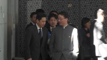 中国外務省はポケットに手を突っ込み…日本外務省との協議「満足してない」吉本新喜劇上海公演中止に「クレヨンしんちゃん」は公開延期に