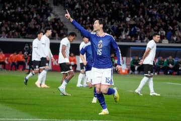 日本代表、久保→鎌田ホットラインで先制に成功　森保監督通算100試合目のメモリアルマッチ