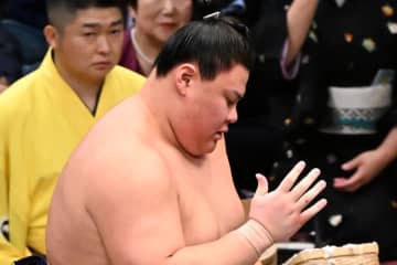 【九州場所】義ノ富士　大の里を〝初顔撃破〟の大金星「歓声がすごかった。やったぞという感じ」