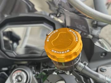 愛車に高級感と彩りをプラス　STRIKERがリザーバータンクキャップ発売