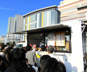 業界2団体が初タッグ　牛乳と乳製品の祭典にシリアルを提案　日本スナック・シリアルフーズ協会と日本乳業協会がブース共同出展