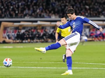 日本、ボリビアに3―0　サッカー、年内最終戦飾る