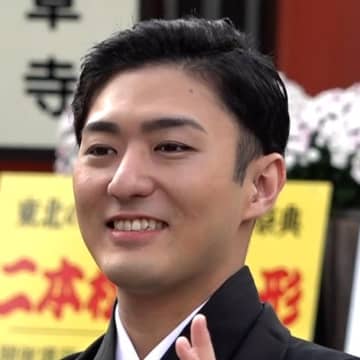 中村橋之助「お兄さんと3人、おそろい」　尾上松也からのプレゼント