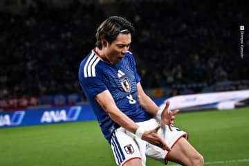 「流行らせています」追加点の町野修斗、日本代表限定のゴールセレブレーション“飛ばないケイン”披露