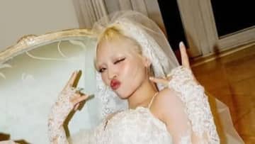 ちゃんみな ロングベールの上品なウエディングドレス姿を披露！結婚式でらしさ全開のはっちゃけポーズなどに「いいねがたりねえ」「スタイル良すぎる」