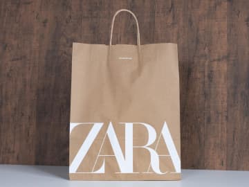 「お出かけに着て行く服がない」→【ZARA】へ！ 40・50代が狙いたい「おしゃれスカート」