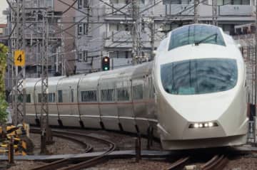 さよなら...VSE「50001編成」お別れ見学会 12月に大野総合車両所で開催