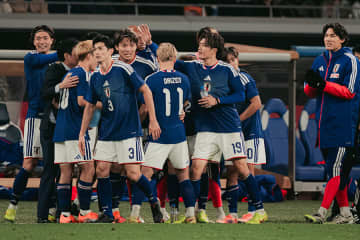 思わず目が合った「来い、来い」　100試合が生んだ絆…“喜ばない男”が信念を崩したワケ