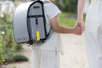 次世代の子ども見守りソリューション“iPhoneの「探す」で居場所がわかる防犯ブザー”が販売開始　～防犯と見守りを一体化、経済的負担で安全対策を諦める家庭を減らしたい～