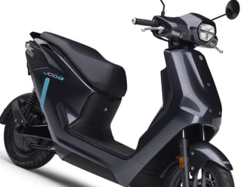 ヤマハ新型電動スクーター「JOG E」登場　東京・大阪で先行発売