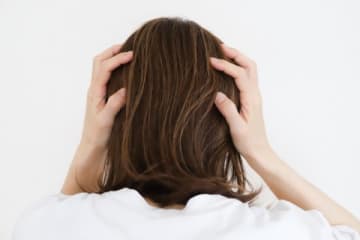 「この人達より少ない給与で働いているのか」と絶望　仕事しない上司を見て退職を決意した女性