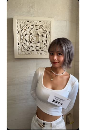 「スタイル抜群すぎてヤバい」「えぐ！」　RIZINガール選出にファン歓喜、夏芽すずが報告