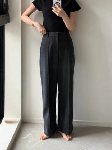 ユニクロのワイドパンツがラクなのにすっきり見えて週5はきたい！おしゃれさんの着こなし大公開