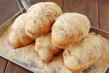 「もう一度食べたかった！」「昭和の給食の人気メニュー！」きな粉揚げパンとりんごジャム