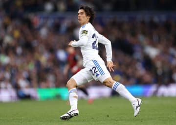 「フラストレーションは募るばかり」ついに出番なし…主軸だった日本人MFの苦境に地元メディアが困惑「先発がわずか４回。出場時間は322分だ」