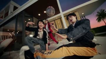 Stray Kids、新曲『Do It』に一捻り！豪華リゾート楽しむリミックスver.のMVティザー公開