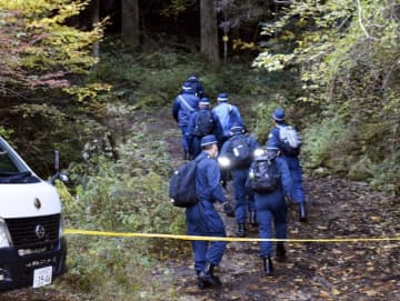 小型機墜落、3人遺体搬出　福岡県警、身元確認急ぐ