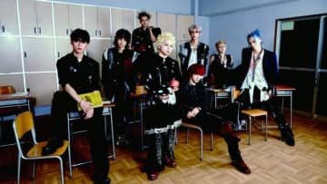 ONE OR EIGHT、公式ファンクラブアプリ「1DERZ」オープン ライヴ・ツアー&ミニ・アルバム配信も