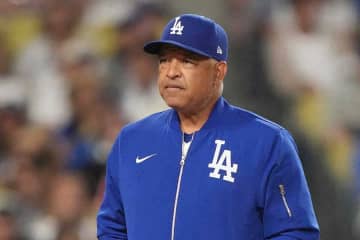 ドジャース発表、流出阻止した逸材とは　2球種だけで奪三振率「14.2」の驚異、23歳201cm左腕