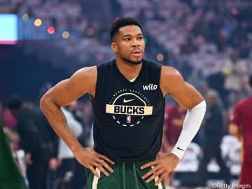 バックスの大黒柱ヤニス・アデトクンボが1～2週間の戦線離脱へ