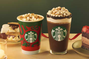 スターバックス25年クリスマス第2弾「スモア チョコレート フラペチーノ」“ふわとろ”マシュマロのせ
