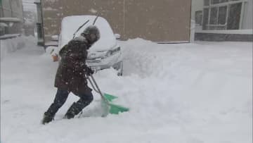 「今年は特に早いかと」札幌で“真冬並み”30cm超の大雪 11月とは思えないホワイトアウトも出現 市民困惑―寒さも厳しく旭川市最高気温は氷点下0.7度―今シーズン初めての真冬日に〈北海道〉