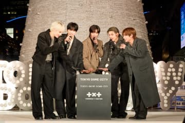 TOMORROW X TOGETHER、東京ドームシティ イルミ点灯式で明かす冬の思い出　スキーの話題に「僕は下手です」