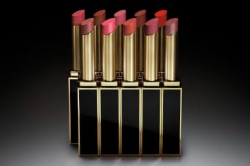 トム フォード ビューティ26年春コスメ「リップ スティロ マット」カシミアのような潤いマット唇に