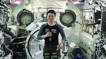 史上初の宇宙犯罪〟はウソだった！妻の宇宙からの犯罪をでっちあげたとして夫が罪を認める