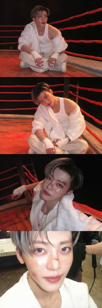 「顔と身体のギャップが…」NCT・ジェミン、タンクトップからのぞくムキムキ筋肉に視線集中【PHOTO】