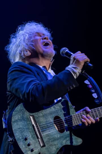 【ライブレポート】玉置浩二 with 故郷楽団、走り続ける孤高の姿