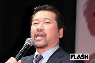 佐藤二朗“怪演”で大ヒット映画、御礼ポストカード配布に「俺がハズレか」本人思わず嘆き節の理由