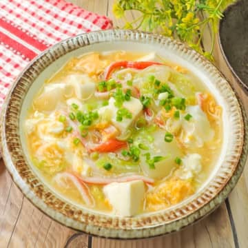 【寒い日の白菜はこうやって食べて】「体の芯からあったまる」「優しいのにちゃんとおいしい」フライパンひとつで作れる簡単おかずレシピ