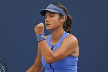 29位まで復調したラドゥカヌが軽傷により12月のエキジビを回避。万全の準備を整えて26年シーズンに臨む＜SMASH＞