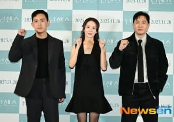 【PHOTO】オ・アヨン＆パク・ヨンウ、映画「ナンセンス」記者懇談会に出席