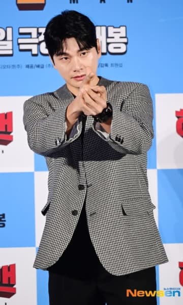 イ・イギョン側、私生活暴露関連で3度目の公式声明「悪質な投稿に強く対応」