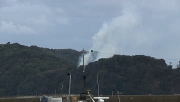 【中継】大分市の大規模火災発生からまもなく24時間　火は見えないものの広い範囲で煙が上がりすべての箇所に対処しきれず