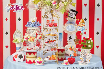 「不思議の国のアリス」着想いちごアフタヌーンティーが全国5都市で、三月うさぎのシュークリームなど