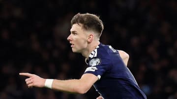 なぜアーセナルは、スコットランド代表ティアニーをセルティックへ無償移籍させたのか