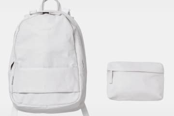 ミーンズワイル×オブジェクツアイオーのバックパック＆iPhoneケース、軽量な高機能レザー素材を採用