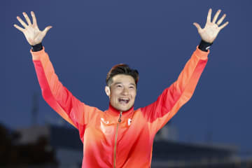 山田、トップ譲らず会心の「金」　コロナ禍の失意から復活