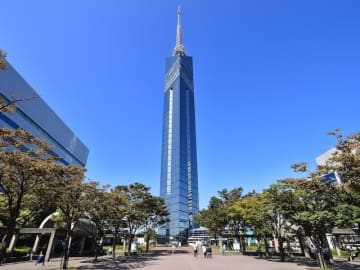 71歳1泊8万3800円・孫との旅「歩くのが不安でしたが、福岡タワーは眺望もよく心配なかった」