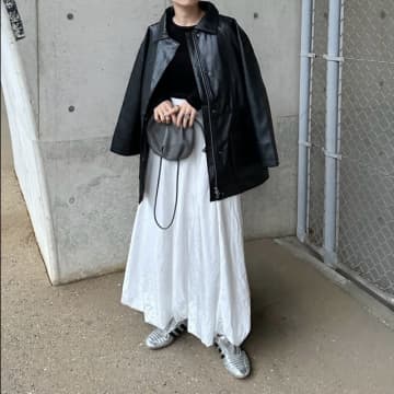 秋冬こそ白を味方に！重たく見せない抜け感コーデテクニック【白スカートetc.】