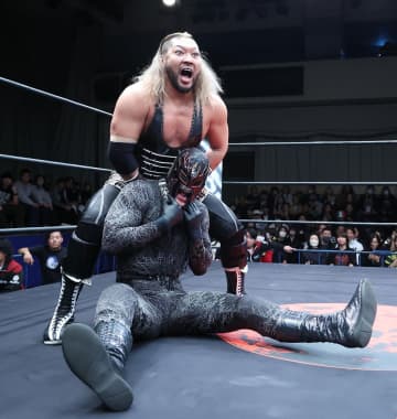 【新日本　Ｈ．Ｏ．Ｔ興行】シュン・スカイウォーカーがＥＶＩＬに敗北　ノアＯＺＡＷＡ含めた共闘呼びかけも決裂